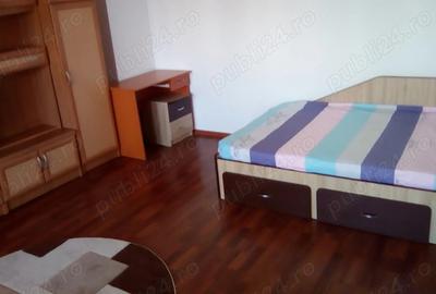 Garsoniera de inchiriat 42m patrati , 250 metri de centru, utilata si mobilata, cu centrala - 2