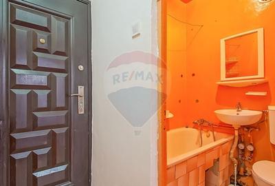 Garsonieră nedecomandată în Tractorul - 4