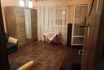 Garsonieră decomandată în Decebal - 1