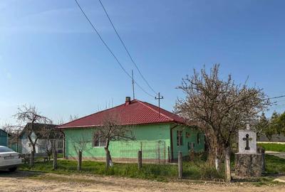 Casă cu 4 camere în Țuțora - 1