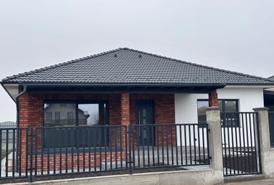 Casa nouă de vânzare în Popesti - 1