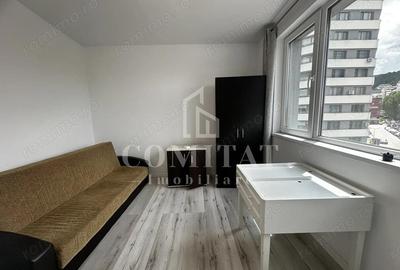Apartament la etaj intermediar | 3 camere | Zona Bmw - 5