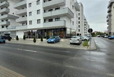 Spatiu comercial cu vitrina Doamna Stanca mall Selimbar - 2