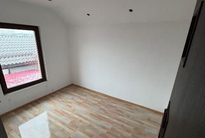 Casă cu 4 camere cu Teren 515 Mp în Clinceni