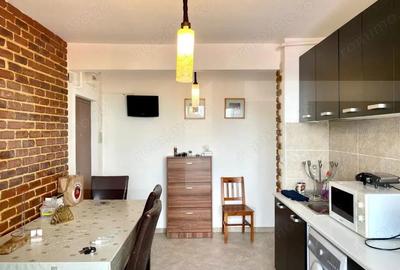 Apartament cu 3 camere semidecomandat, mobilat în Crângași