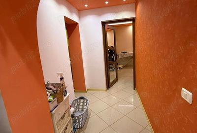 Apartament cu 3 camere decomandat în E3 - 7