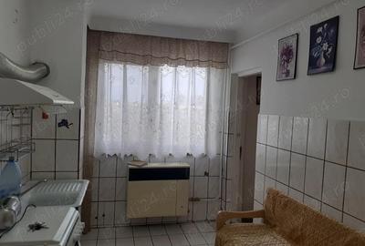 Vanzare Apartament 3 camere cf.2, etajul 4, Zona Hipodrom la G-uri, cadastru. - 4