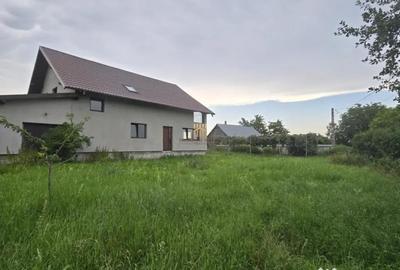 Casă cu 5 camere cu Teren 1483 Mp în Mitocu Dragomirnei - 7