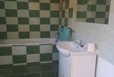 Casă cu 2 camere în Central