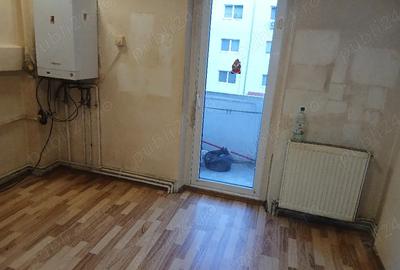 Apartament cu 2 camere decomandat în Noua - 4