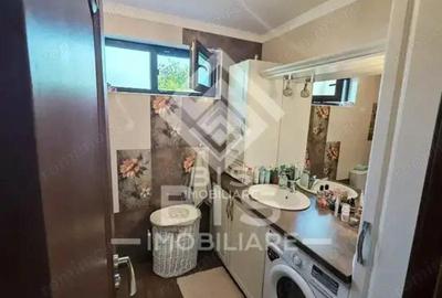 Casă cu 5 camere cu Teren 3500 Mp în Nord - 1