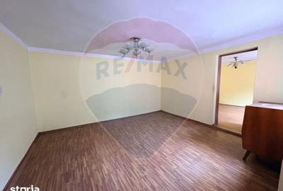 Casă cu 4 camere cu Teren 292 Mp în Central - 2