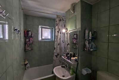 Apartament cu 3 camere semidecomandat în Plopilor - 1