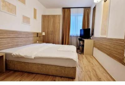 Apartament cu 2 camere decomandat în Central - 3