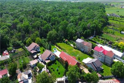 Casă cu Canalizare în Central