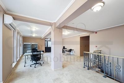 Spațiu comercial, de 85 mp, în Central - 5