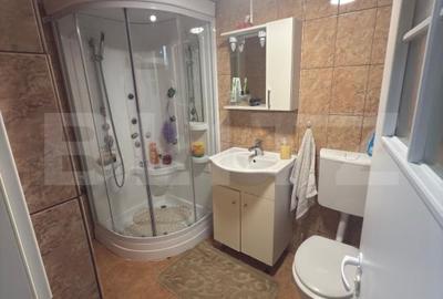 Casa de vanzare 5 camere + dependente - 13