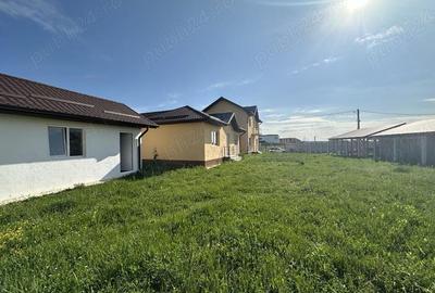 Casa noua, complet finisata, teren 1000 mp, toate utilita?ile gata de mutat! - 1