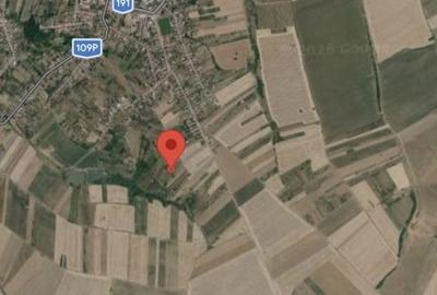 Teren de 4300 mp, în Central - 4