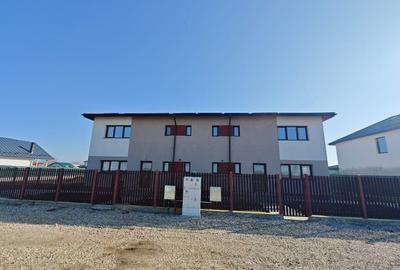 Vila  5 camere in Otopeni - 1