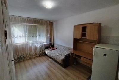 Garsoniera - zona Granit - 2