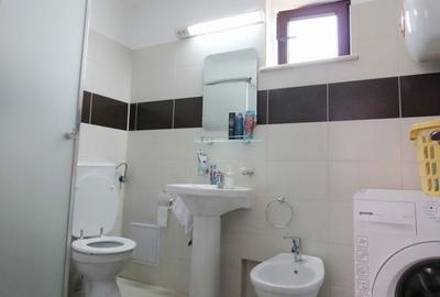 Casă cu 7 camere cu Teren 1841 Mp în Râu de Mori - 8