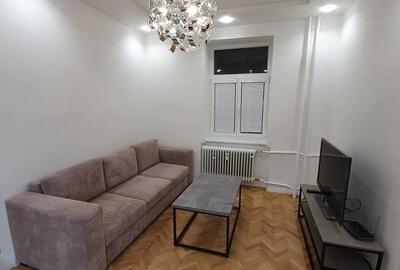 Garsonieră decomandată în Soarelui