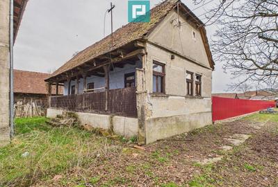 Casa la ro?u in localitatea Alma?, Arad. - 12