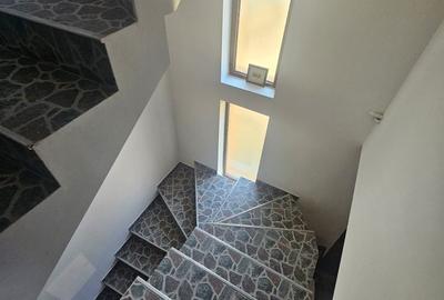 Casă cu 4 camere cu Teren 250 Mp în Valea Iașului - 3