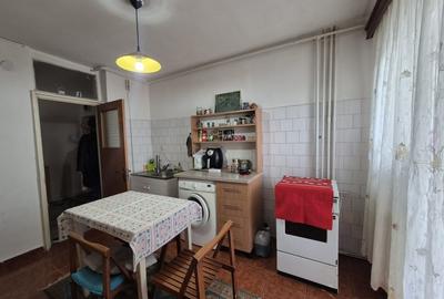 Apartament cu 2 camere decomandat în Calea București - 6