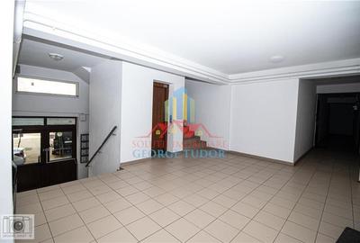 De inchiriat ap.2 camere, 55 mp+parcare, Drumul Belsugului 29,  Bl 5 (langa Cupt - 2