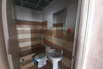 Spațiu comercial, de 65 mp, în Central - 5