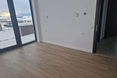 Casă individuală cu 4 camere cu Canalizare în Cristian - 24