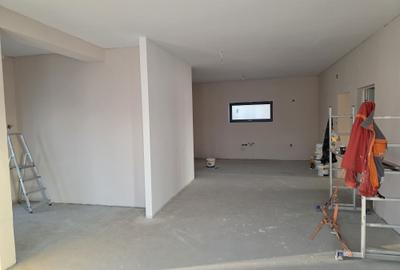 Casă cu 4 camere în Sântandrei - 2