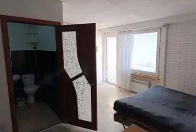 Garsonieră decomandată în Domenii - 2