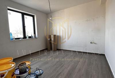 Duplex cu 5 camere cu Canalizare în Central - 11