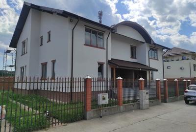 Casă cu 5 camere cu Teren 400 Mp în Central - 10