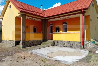Casă cu 3 camere cu Teren 1325 Mp în Unirea