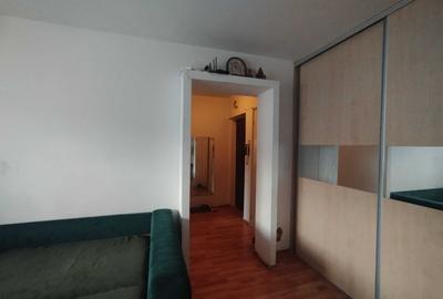 Apartament cu 2 camere semidecomandat în Berceni - 7
