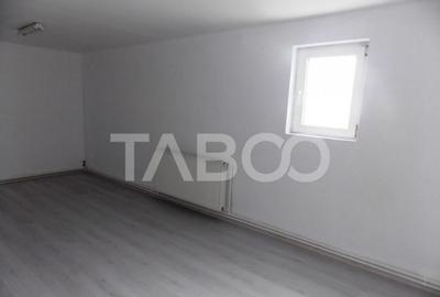 Spațiu comercial, de 50 mp, în Ștrand - 2