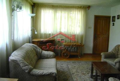 Casă cu Teren 880 Mp în Cornu - 2