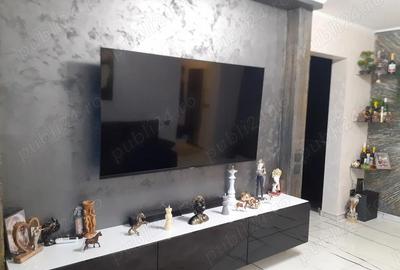 Vanzare Apartament 2 cam. cf.1 semid.,etajul 4, mobilat si utilat nou in zona Hipodrom - Bariera - 5