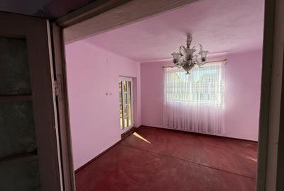 Casă cu 4 camere în Comișani - 5