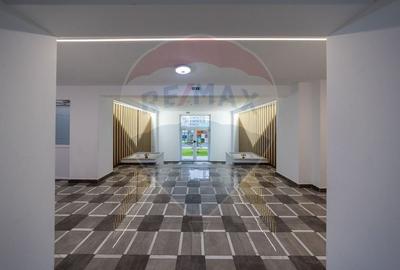 Apartament cu 2 camere semidecomandat în Tractorul - 14