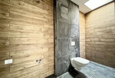 Casă individuală cu 4 camere cu Canalizare în Buziașului - 11