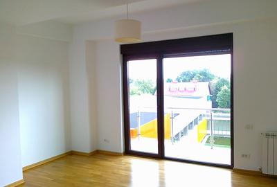 Apartament de vanzare 4 camere zona Parc Verdi - Floreasca, Bucuresti - 3