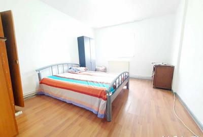 Garsonieră decomandată în Debarcader - 2