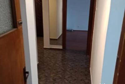 Apartament cu 3 camere decomandat în Brâncoveanu - 3