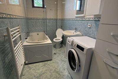 Apartament cu 2 camere decomandat în Carpați 2 - 4