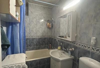 Apartament cu 3 camere semidecomandat în Central - 10